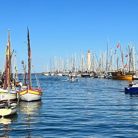 Daire Climatise Pour 2 Avec Terrasse Et Parking Pres Des Plages - Fr-1-338-613 Sète